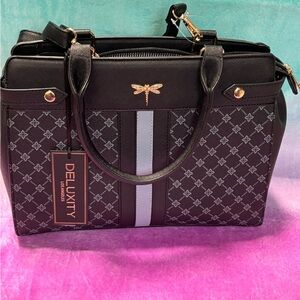 NWT Deluxity Boutique handbag